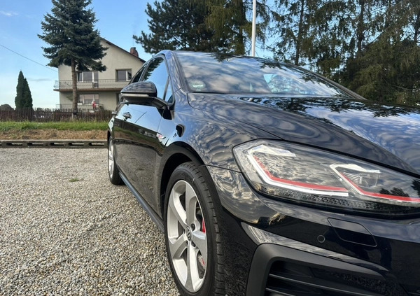 Volkswagen Golf cena 88800 przebieg: 92000, rok produkcji 2019 z Sobótka małe 562